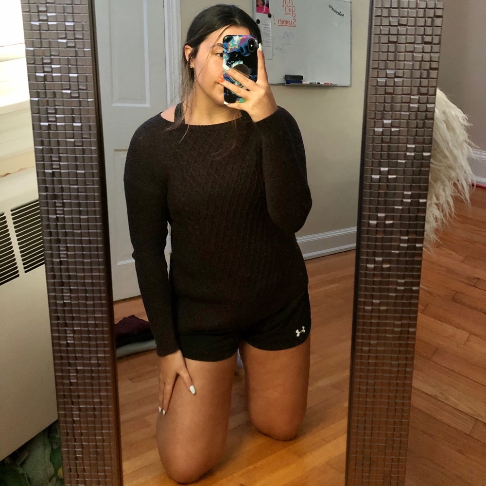 AMERICAN EAGLE OUTFITTERS